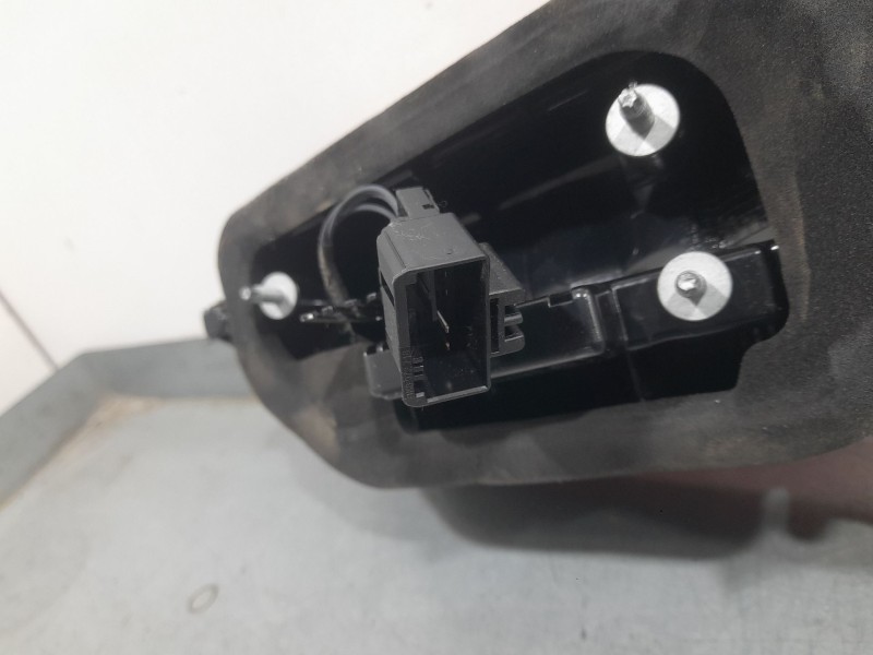 Recambio de piloto trasero izquierdo interior para volkswagen t-roc (a11, d11) 1.5 tsi referencia OEM IAM 2GA945093 RE2892000000