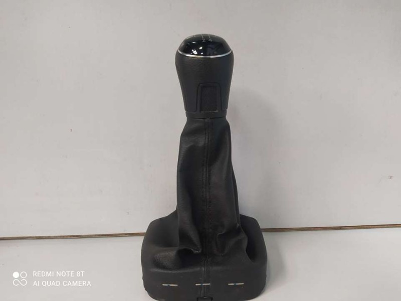 Recambio de pomo palanca cambio para volkswagen polo (6r1) advance referencia OEM IAM 6R0711113AA  