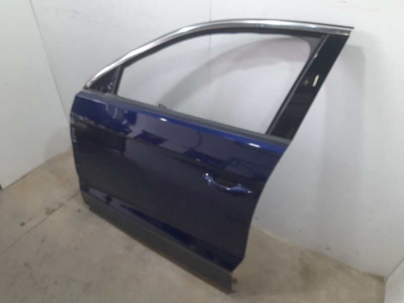 Recambio de puerta delantera izquierda para volkswagen t-roc (a11, d11) 1.5 tsi referencia OEM IAM 2GA831051AH TOCADA 