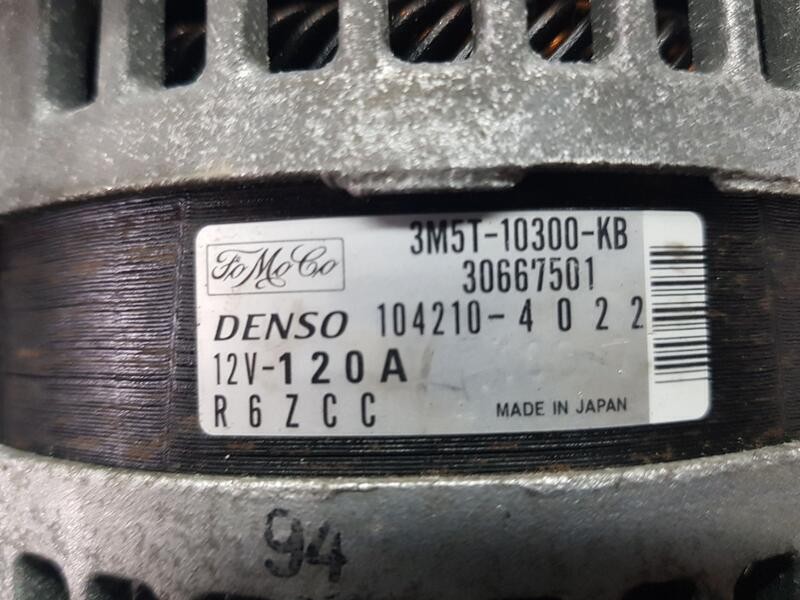 Recambio de alternador para volvo s40 berlina 1.6 kinetic referencia OEM IAM 30667501 DENSO 1042104022