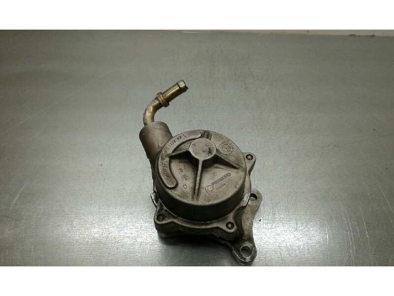 Recambio de depresor freno / bomba vacio para renault 19 (b/c/l53) referencia OEM IAM 72117207L  