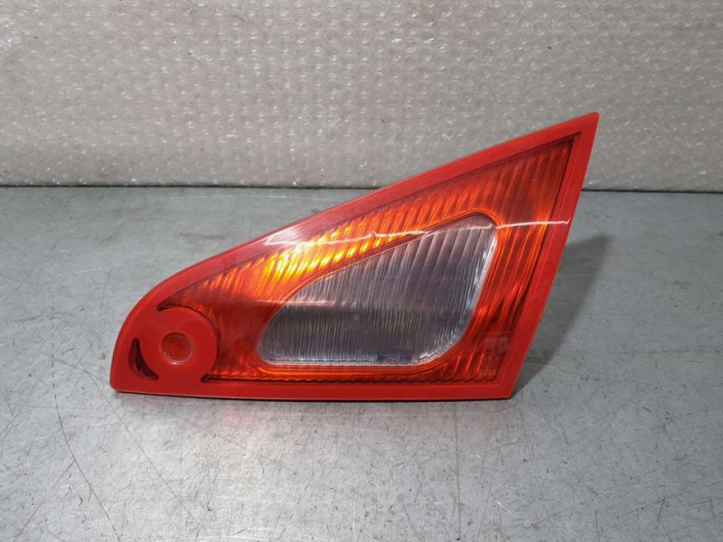 Recambio de piloto trasero derecho para mitsubishi colt berlina 3 (cz) 1.5 di-d inform referencia OEM IAM 8336A029  INTERIOR