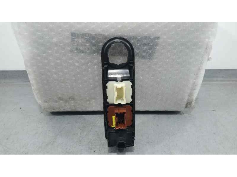 Recambio de mando elevalunas delantero izquierdo para renault captur zen referencia OEM IAM 45485M  