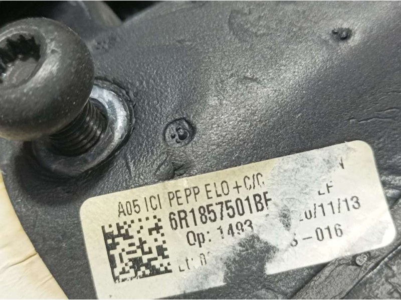 Recambio de retrovisor izquierdo para volkswagen polo (6r1) advance referencia OEM IAM 6R1857501BF  ELECTRICO 6 CABLES