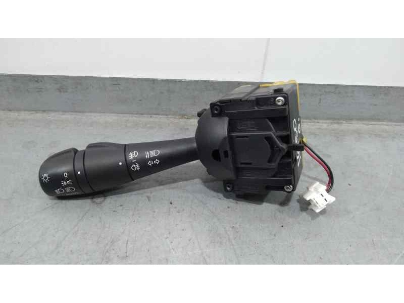 Recambio de mando luces para renault captur zen referencia OEM IAM E10670325  