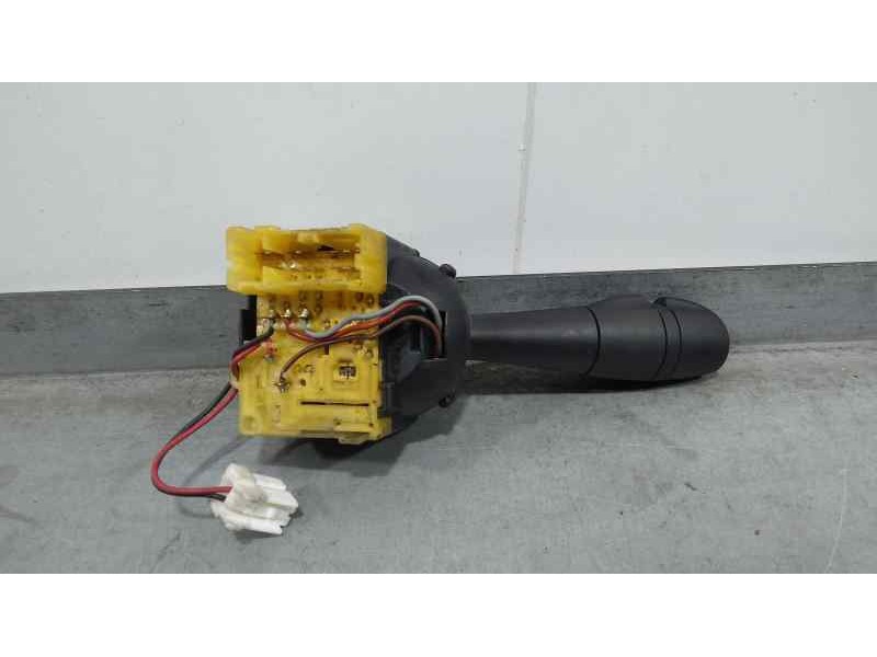 Recambio de mando luces para renault captur zen referencia OEM IAM E10670325  