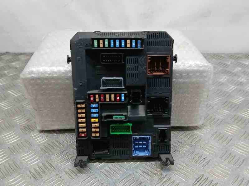 Recambio de caja reles / fusibles para peugeot 208 style referencia OEM IAM 9819849680 20180213 