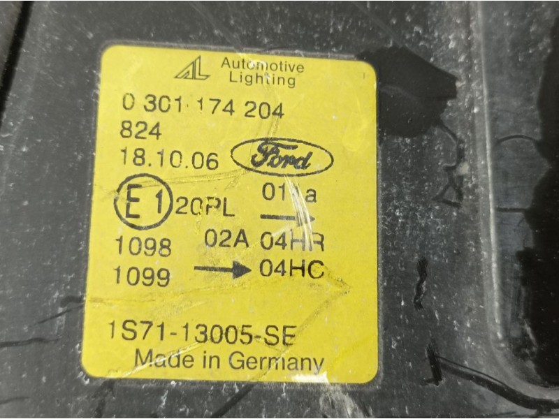 Recambio de faro derecho para ford mondeo berlina (ge) ghia (06.2003) (d) referencia OEM IAM 1S7113005SE  PULIR