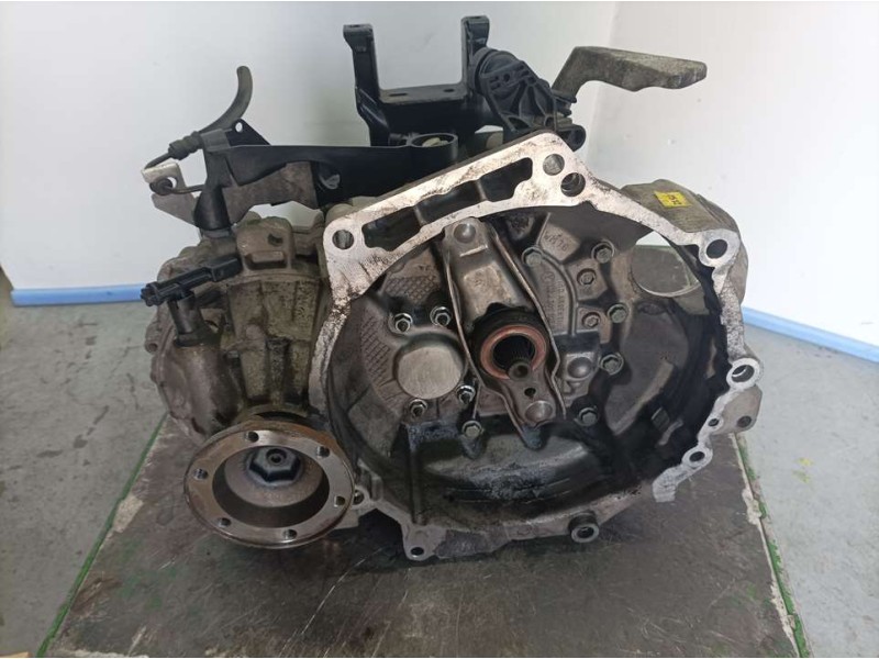 Recambio de caja cambios para volkswagen polo (9n3) advance referencia OEM IAM JCZ 03047 5VELOCIDADES