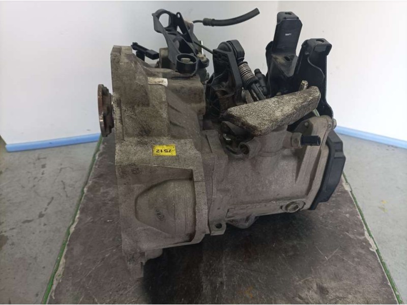 Recambio de caja cambios para volkswagen polo (9n3) advance referencia OEM IAM JCZ 03047 5VELOCIDADES