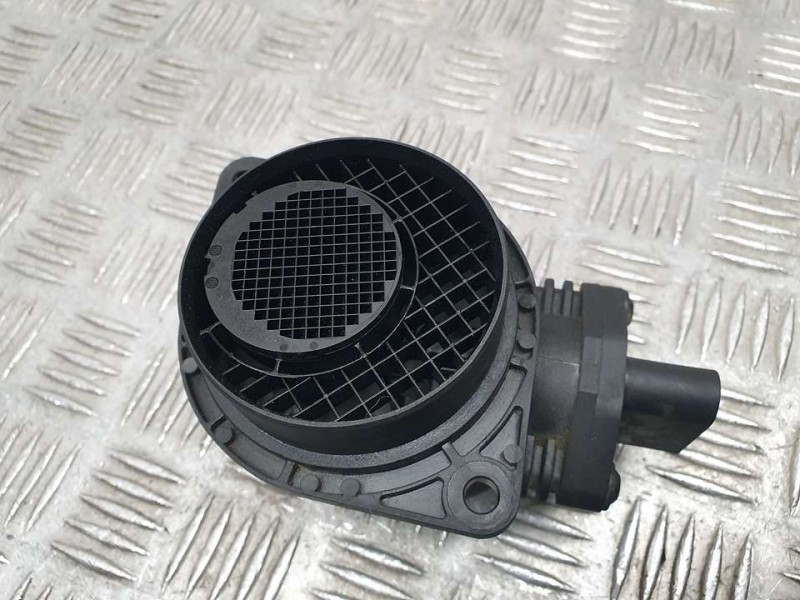 Recambio de caudalimetro para volkswagen polo (9n3) advance referencia OEM IAM 038906461B 0281002531 BOSCH