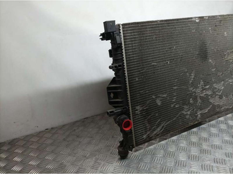 Recambio de radiador agua para land rover freelander (lr2) td4 s referencia OEM IAM 6G918005AC 989300ME VALEO