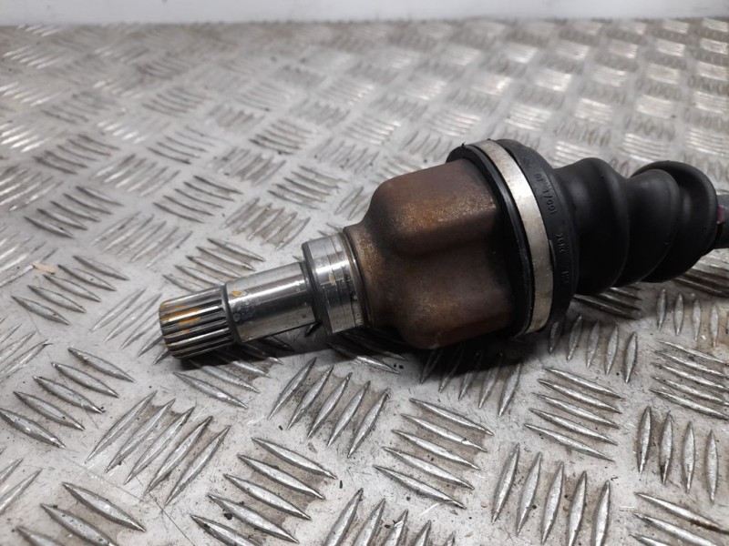 Recambio de transmision delantera izquierda para peugeot 208 access referencia OEM IAM 9803959580  