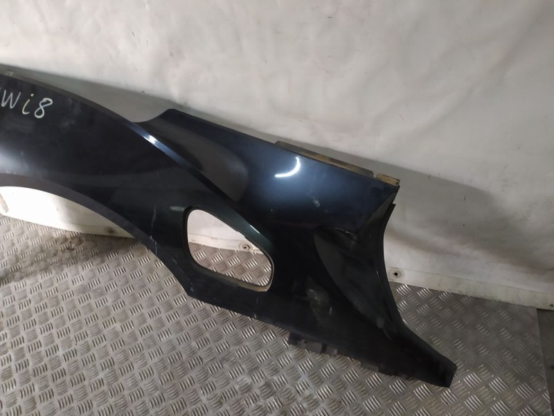 Recambio de aleta trasera derecha para bmw i8 (i12) i8 pure impulse referencia OEM IAM 51437371991  ROZADA