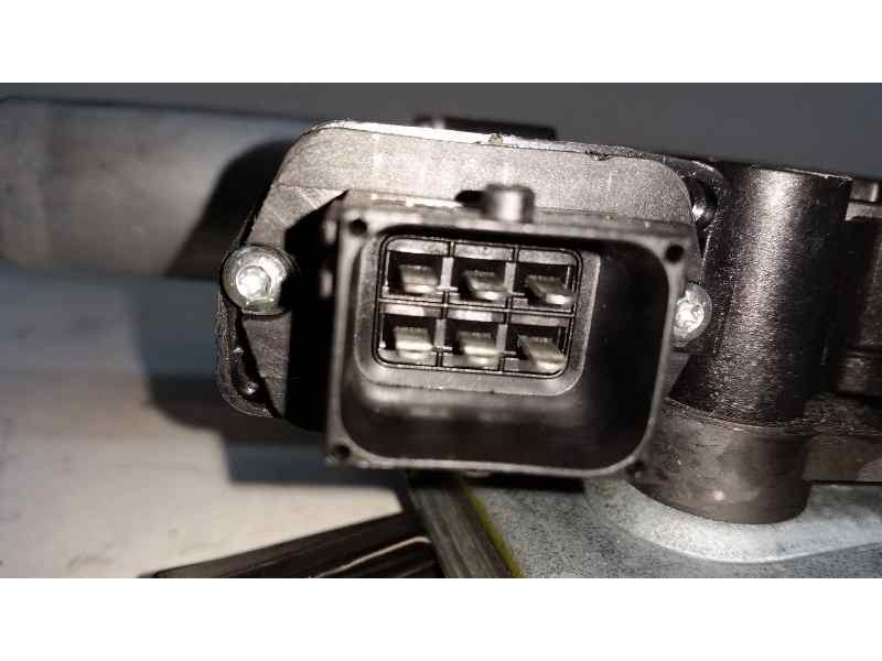 Recambio de elevalunas delantero derecho para opel corsa d catch me referencia OEM IAM  6 PINS ELECTRICO