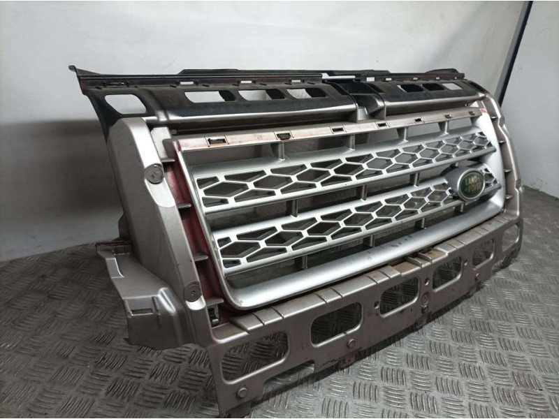Recambio de rejilla delantera para land rover freelander (lr2) td4 s referencia OEM IAM 6H5217D957T  TOCADA