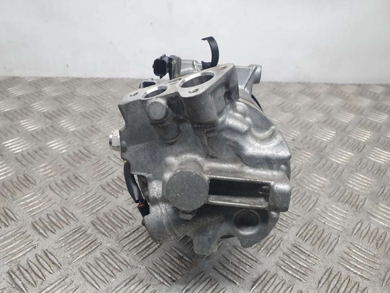 Recambio de compresor aire acondicionado para renault kadjar experience referencia OEM IAM 926004EB0A 4471606893 
