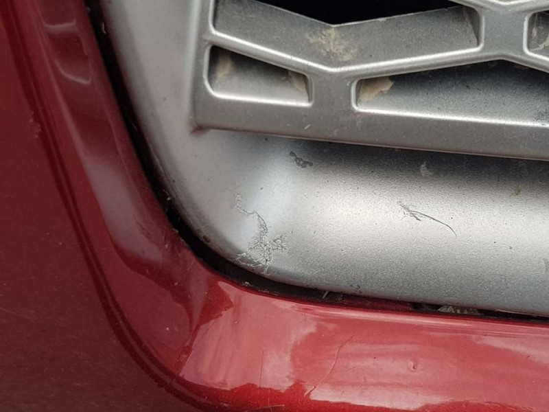 Recambio de rejilla delantera para land rover freelander (lr2) td4 s referencia OEM IAM 6H5217D957T  TOCADA