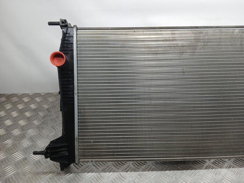 Recambio de radiador agua para renault megane iii berlina 5 p limited referencia OEM IAM 214105150R VALEO RM2062