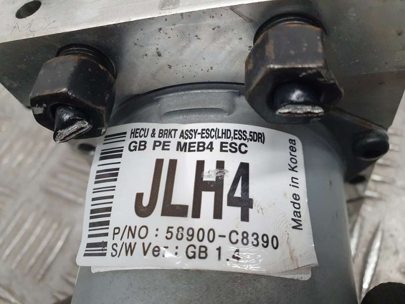 Recambio de abs para hyundai i20 active tecno referencia OEM IAM C858924650 58920C8390 MOBIS