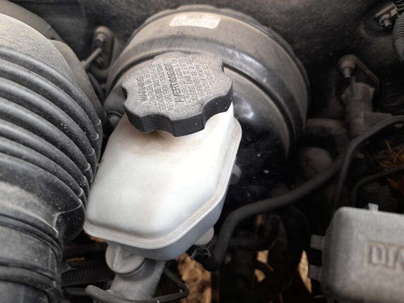 Recambio de bomba freno para kia cerato i sedán (ld) 1.6 referencia OEM IAM 585102F601  