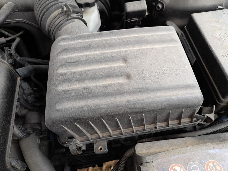 Recambio de carcasa filtro aire para kia cerato i sedán (ld) 1.6 referencia OEM IAM 281112F200  