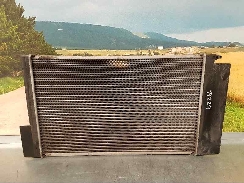 Recambio de radiador agua para toyota auris luna referencia OEM IAM 164000D400  