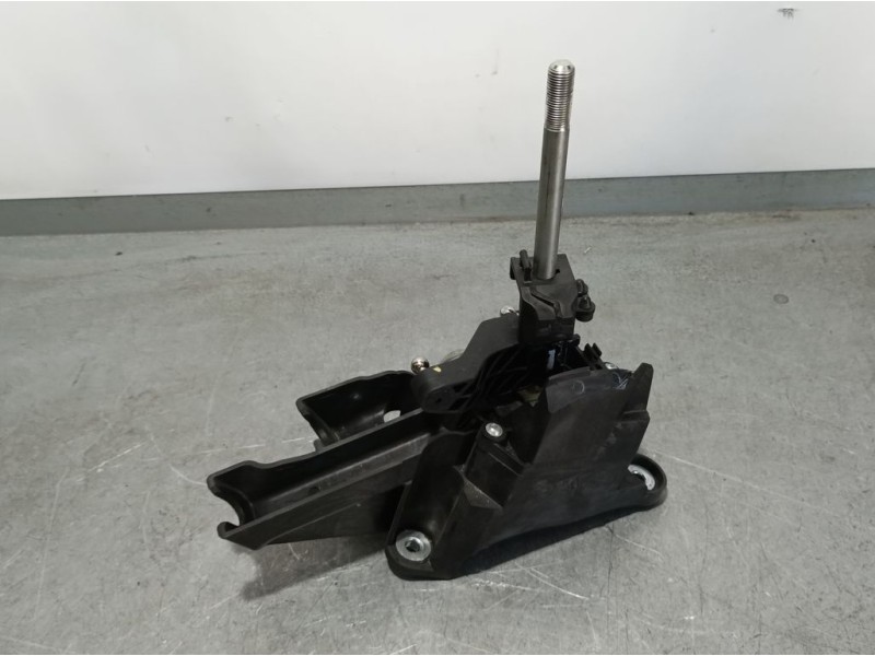 Recambio de palanca cambio para ford focus lim. (cb8) titanium referencia OEM IAM 1719399  