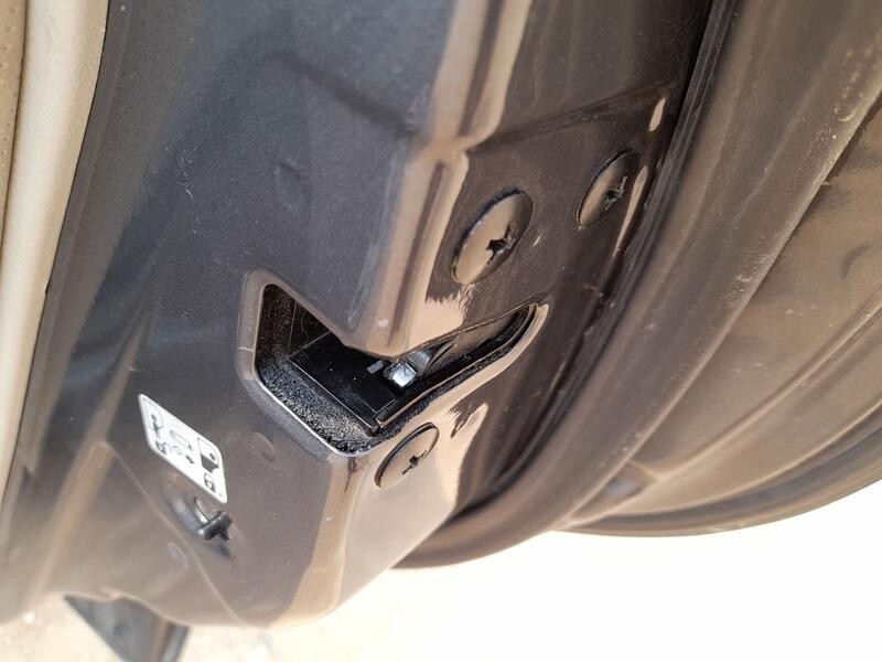 Recambio de cerradura puerta trasera derecha para kia cerato i sedán (ld) 1.6 referencia OEM IAM 814202F011  