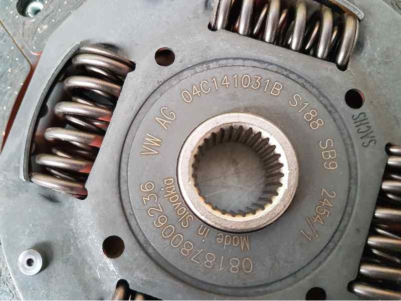 Recambio de kit embrague para volkswagen polo (6c1) 1.0 referencia OEM IAM 03D141025D 04C141031B SACHS