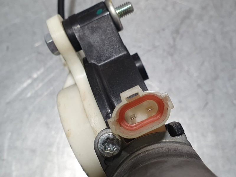 Recambio de elevalunas delantero derecho para hyundai i20 active tecno referencia OEM IAM SIN REF  ELECTRICO 2 PINES
