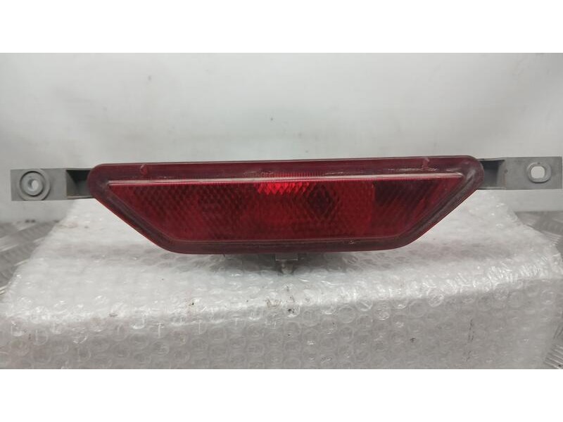 Recambio de piloto trasero central para renault koleos dunamique referencia OEM IAM 26580JY00A  