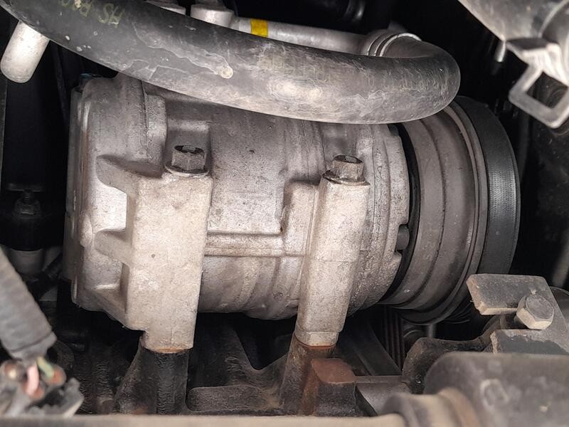 Recambio de compresor aire acondicionado para kia cerato i sedán (ld) 1.6 referencia OEM IAM 977012F000  