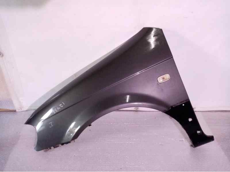 Recambio de aleta delantera izquierda para kia carnival ii 2.9 crdi lx referencia OEM IAM   TOCADA