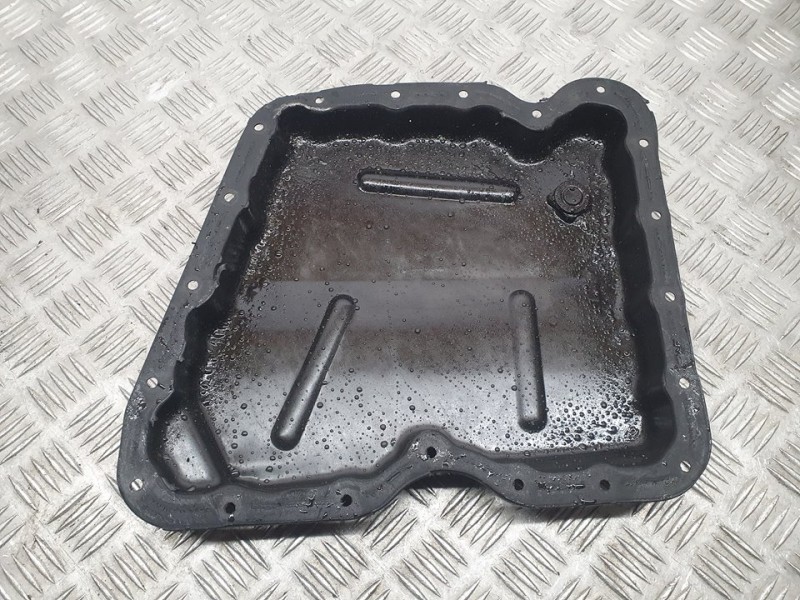 Recambio de carter para nissan nv 400 2.3 dci diesel cat referencia OEM IAM 8200805603  