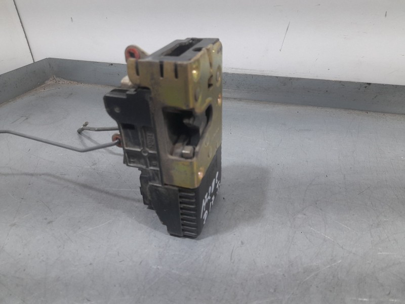 Recambio de cerradura puerta delantera izquierda para peugeot expert (224_) 2.0 hdi referencia OEM IAM 9135J4 PBTL2Z 