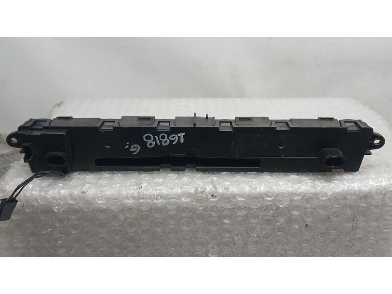 Recambio de mando radio para bmw 1 (f20) 116 d referencia OEM IAM e1065974g  190915