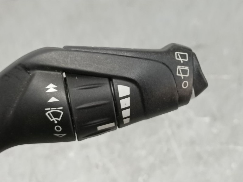 Recambio de mando limpia para ford focus lim. (cb8) titanium referencia OEM IAM AV6T17A553AC  