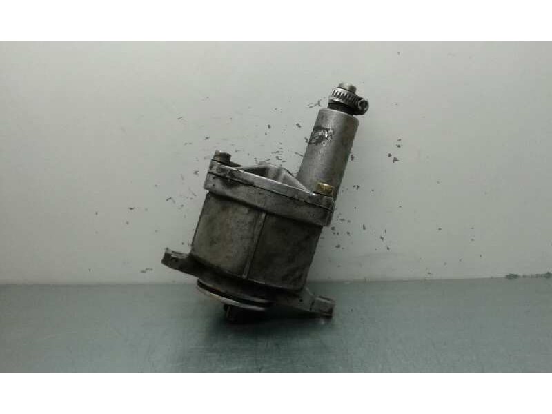 Recambio de depresor freno / bomba vacio para renault trafic (desde 5.89) 2.5 diesel referencia OEM IAM PAV81A43Z 7700735265 