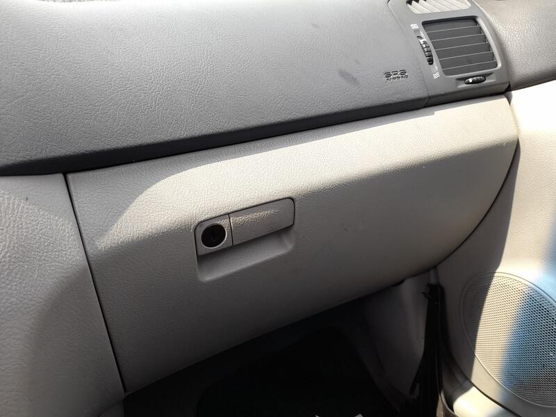 Recambio de guantera para kia cerato i sedán (ld) 1.6 referencia OEM IAM 845102F01187  