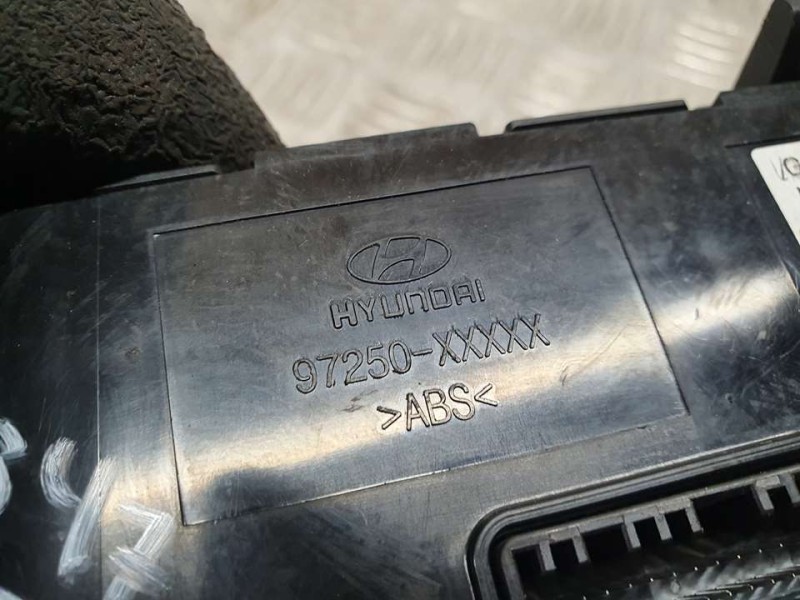 Recambio de mando climatizador para hyundai i20 active tecno referencia OEM IAM 97250C8450 97250XXXXX 