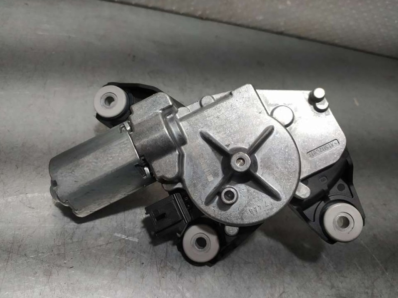 Recambio de motor limpia trasero para renault kadjar experience referencia OEM IAM 287108228R 0390205007 BOSCH