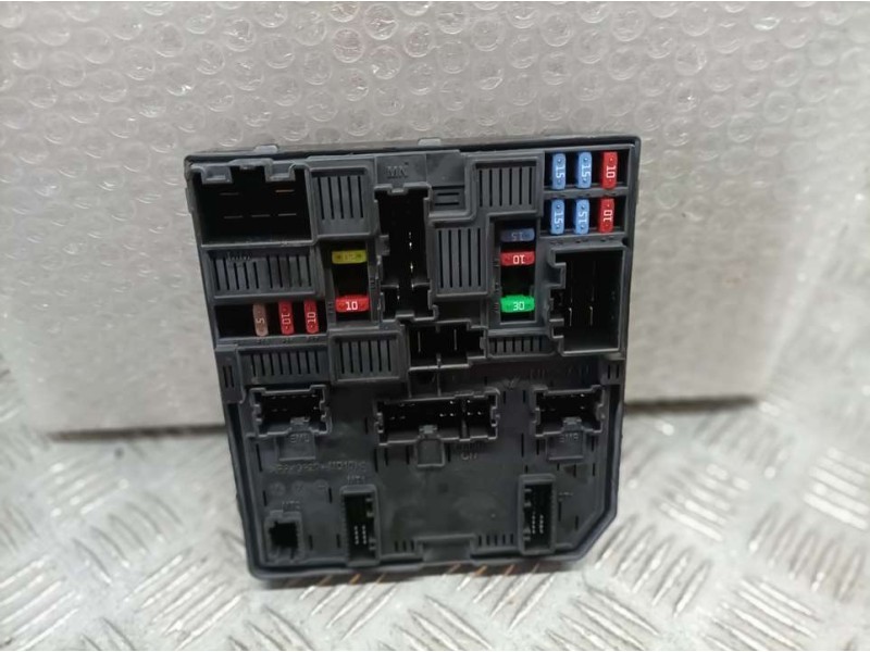 Recambio de caja reles / fusibles para nissan pulsar (c13) acenta referencia OEM IAM 284B73ZL0A 1445007144 