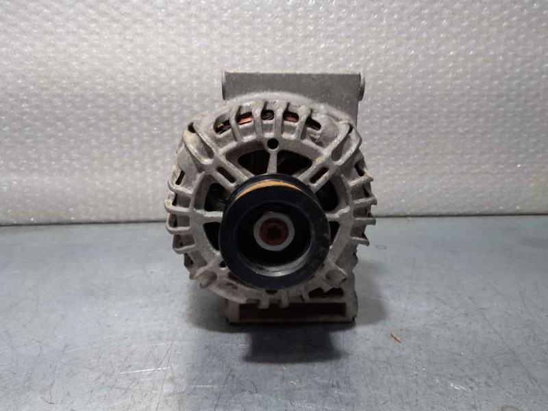 Recambio de alternador para opel astra j lim. 4türig business referencia OEM IAM 13586366 2618063A VALEO