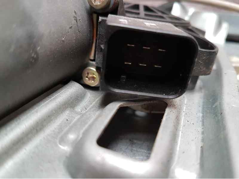 Recambio de elevalunas delantero izquierdo para mercedes-benz clase c (w203) berlina 240 (203.061) referencia OEM IAM  6 PINS EL