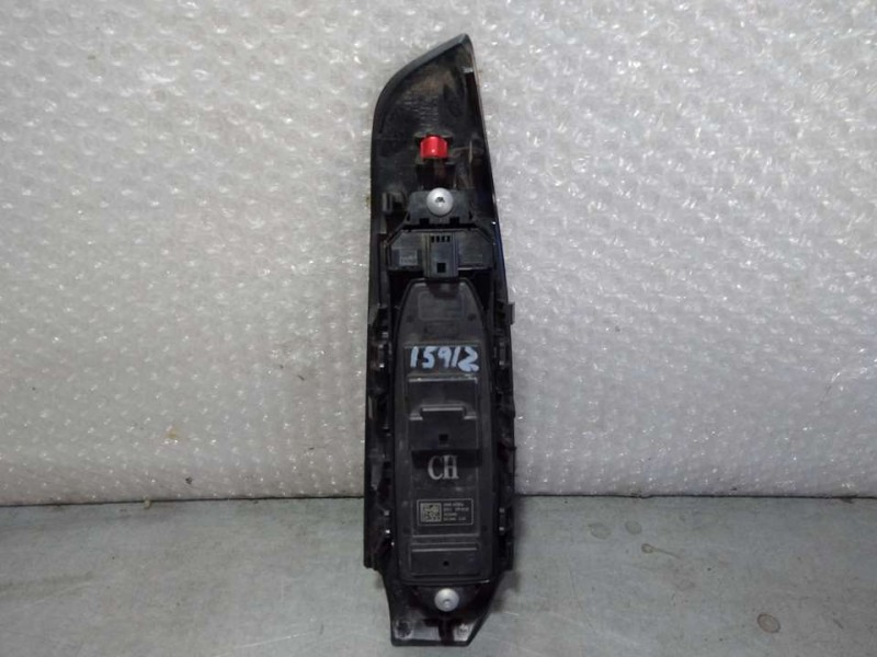 Recambio de mando elevalunas delantero izquierdo para nissan qashqai (j12) acenta+ referencia OEM IAM 254016UB3A  