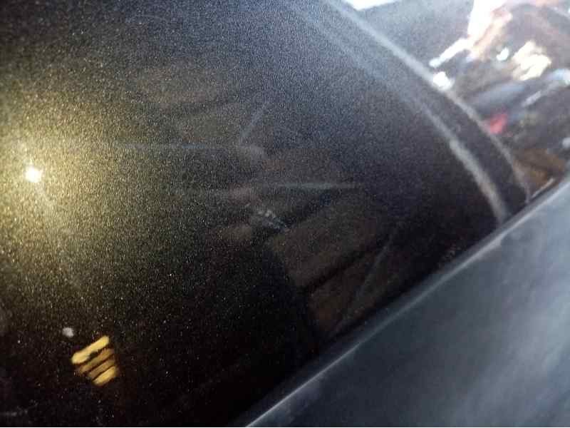 Recambio de puerta lateral corredera derecha para kia carnival ii 2.9 crdi lx referencia OEM IAM  MOLDURA TOCADA TOCADA