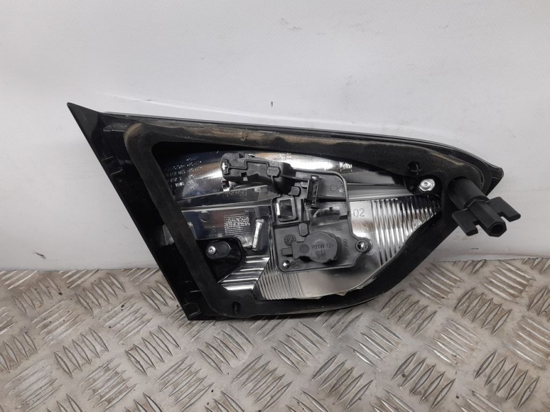 Recambio de piloto trasero derecho para opel crossland x opel 2020 referencia OEM IAM 39235954  LED/INTERIOR