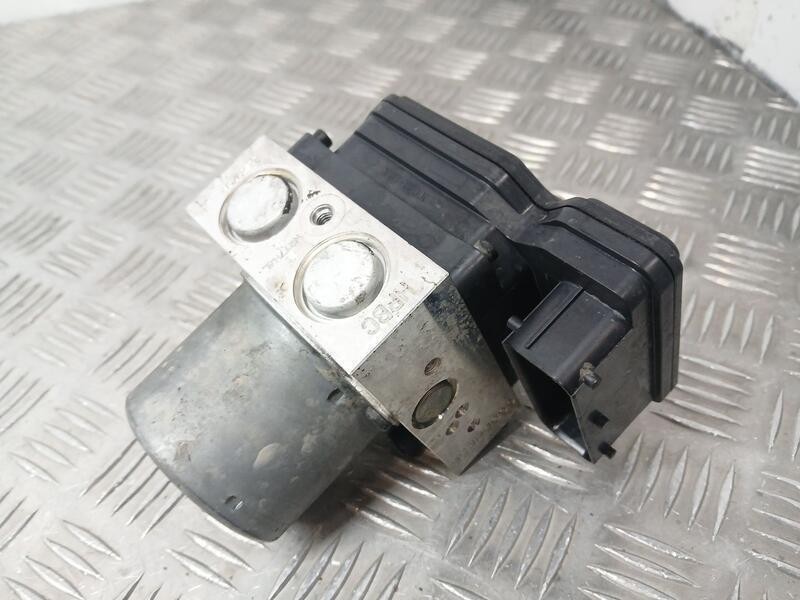 Recambio de abs para hyundai ix35 classic 2wd referencia OEM IAM 589202Y350 MANDO 