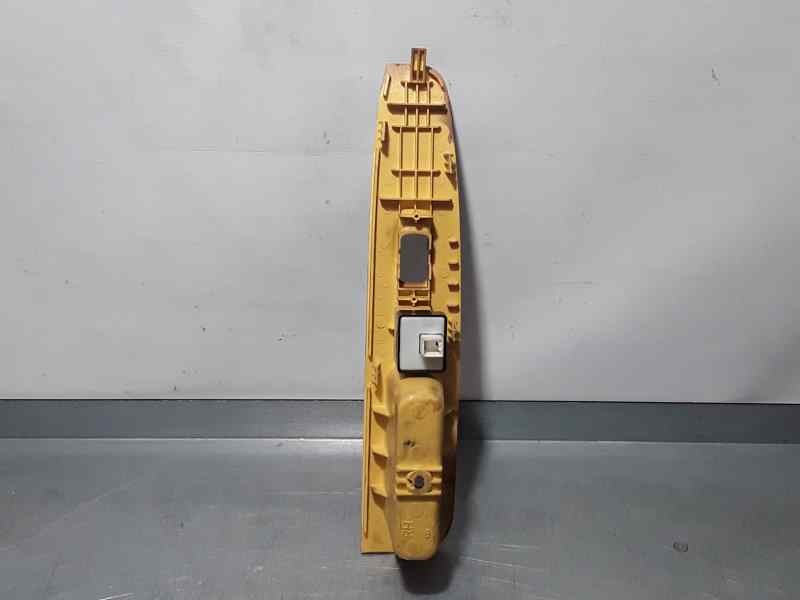 Recambio de mando elevalunas delantero derecho para kia carnival ii 2.9 crdi lx referencia OEM IAM 621W04960  